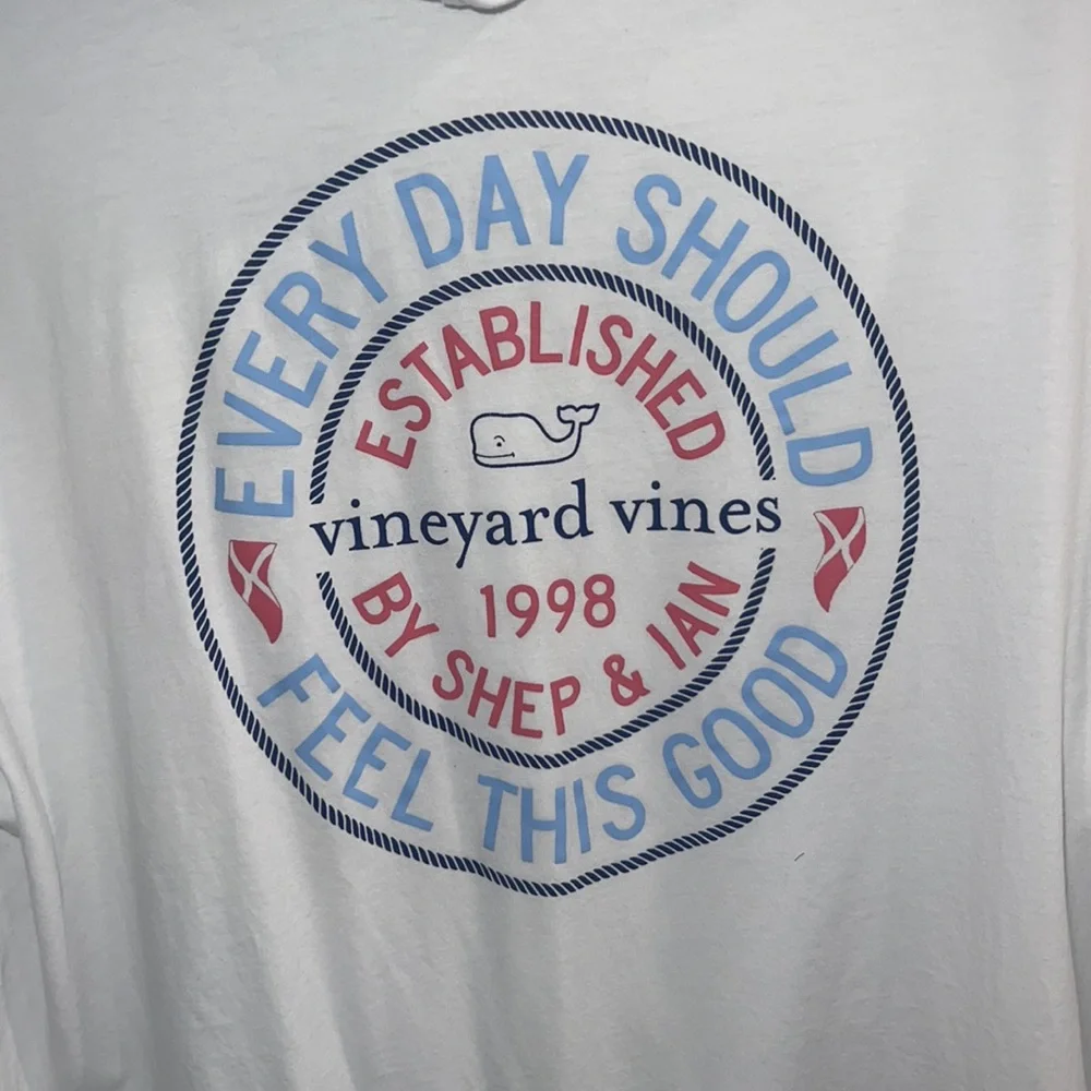 Vineyard Vines Mens long sleeve shirt with hood - Picture 5 of 6